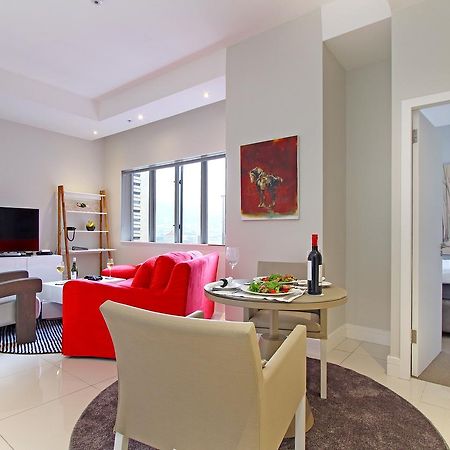 Triangle Luxury Suites By Totalstay Kaapstad Buitenkant foto