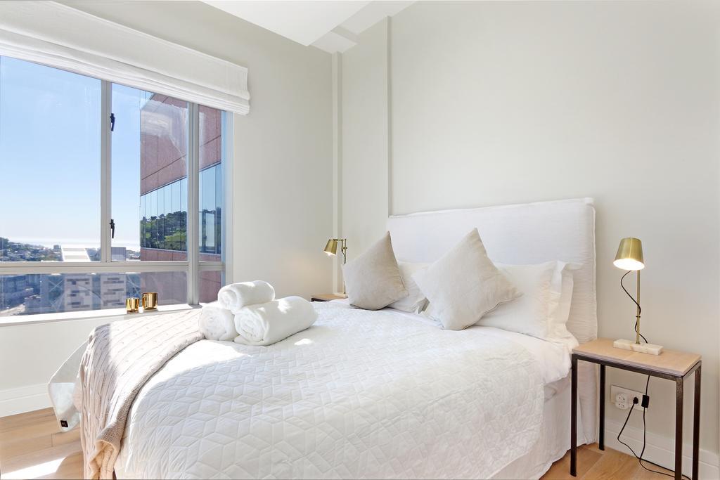 Triangle Luxury Suites By Totalstay Kaapstad Buitenkant foto