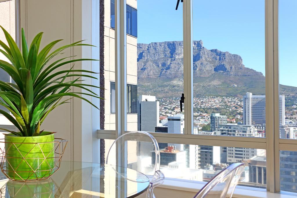Triangle Luxury Suites By Totalstay Kaapstad Buitenkant foto