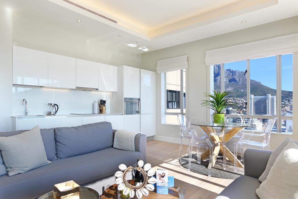 Triangle Luxury Suites By Totalstay Kaapstad Buitenkant foto
