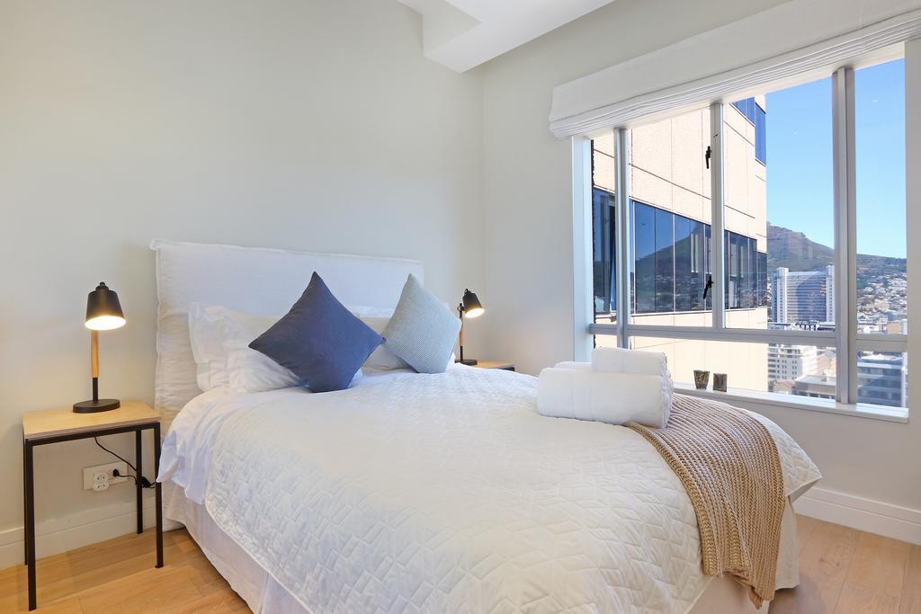 Triangle Luxury Suites By Totalstay Kaapstad Buitenkant foto