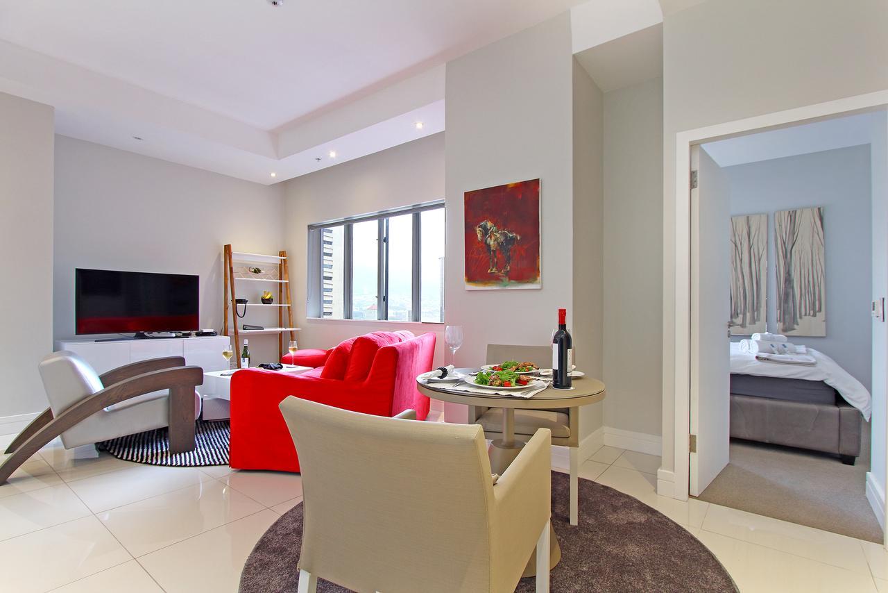 Triangle Luxury Suites By Totalstay Kaapstad Buitenkant foto