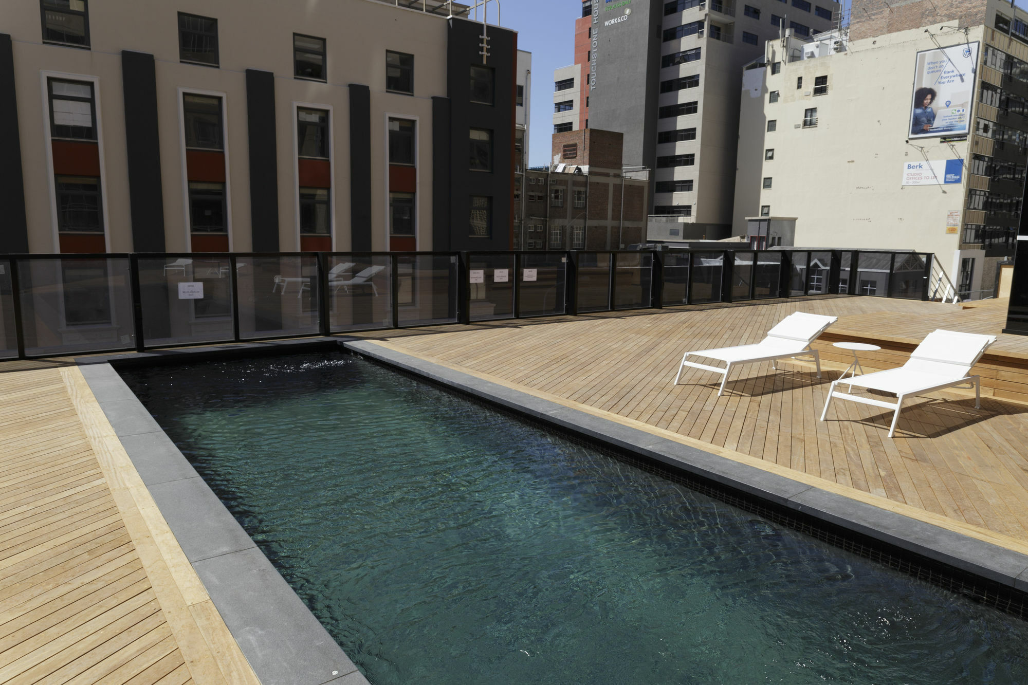 Triangle Luxury Suites By Totalstay Kaapstad Buitenkant foto